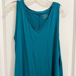 Time and Tru loose tank top. Size L.